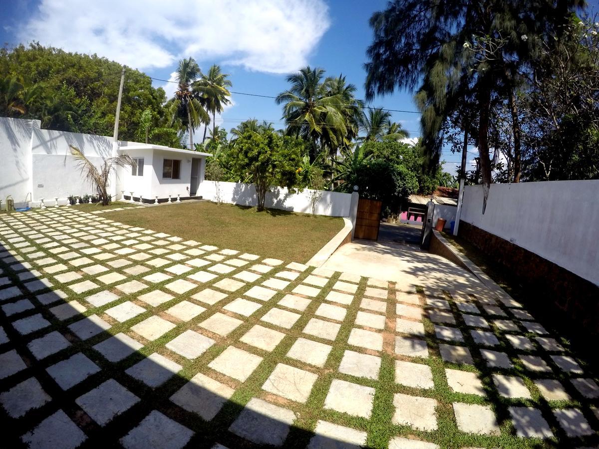 Ramon Beach Resort Ambalangoda  Luaran gambar