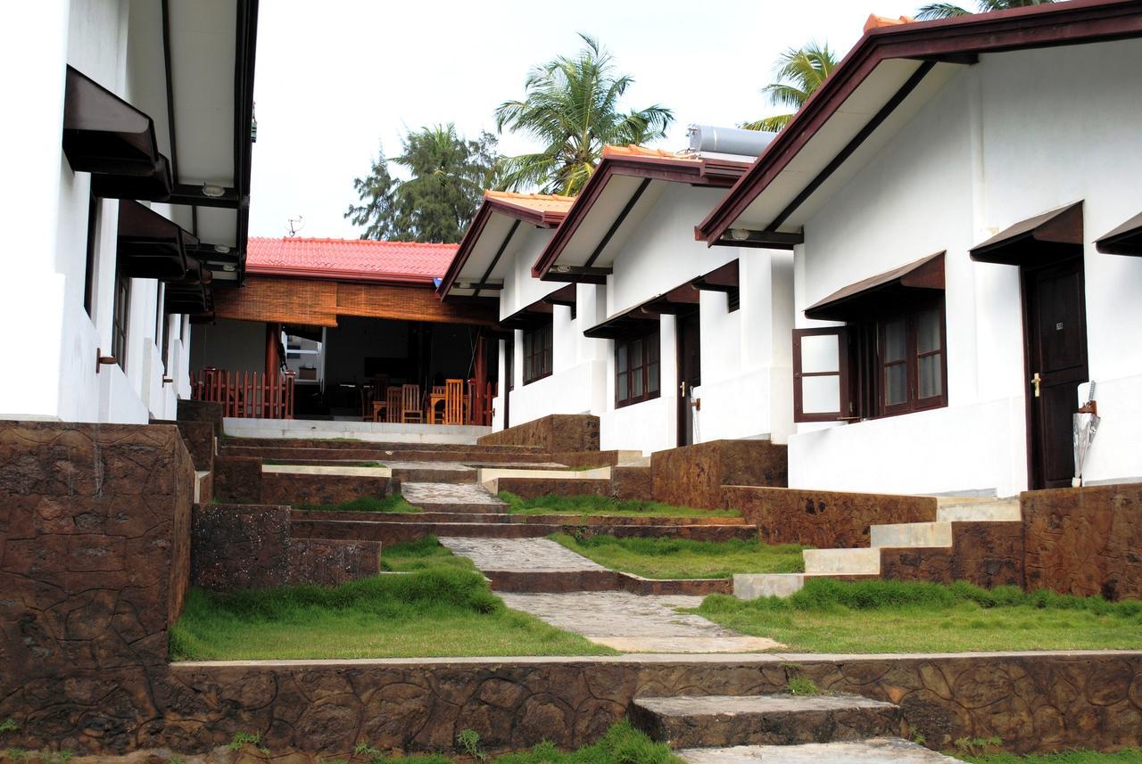 Ramon Beach Resort Ambalangoda  Luaran gambar